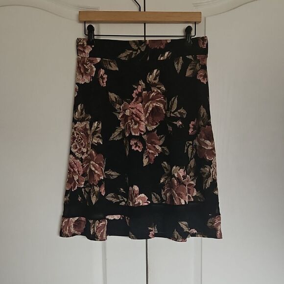 Studio Pink A-Line Knee-Length Skirt for Cocktail - Picture 3 of 16